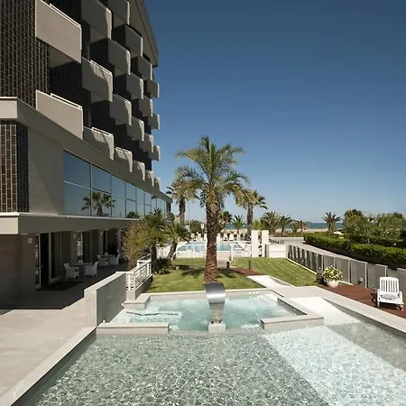 Hotel Eden 4*