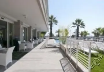 Eden 4*